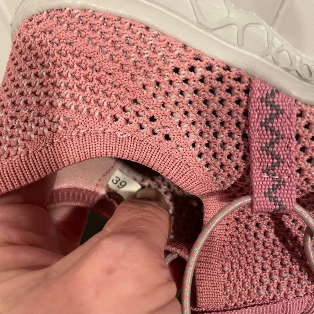 DLGJPA Women’s Pink Knit Slip-On water shoes with Toggle Laces size 39